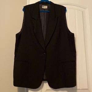 RUSS SIGNATURE Dress Vest